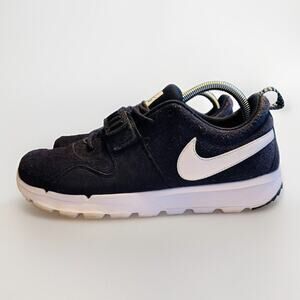 Mens Nike Trainerender 806309-411 US Size 9 navy blue SB SKATE SHOES retro